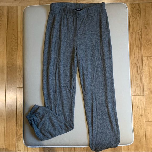 Olive lounge set - Picture 4 of 4